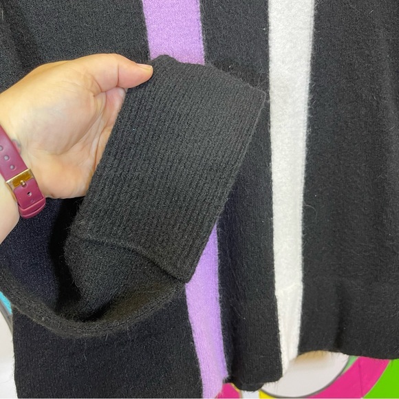 Halogen, Cropped Sweater. Size Large. In good used condition! - Picture 2 of 5